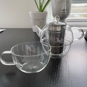 sushi set + teapot